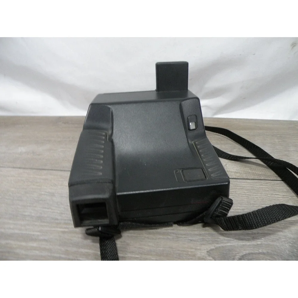 Polaroid Impulse SE 600 Instant Film Camera Black w/ Neck Strap Built-in flash